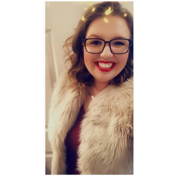 Meet your Posher, Paige - Picture 1 of 1